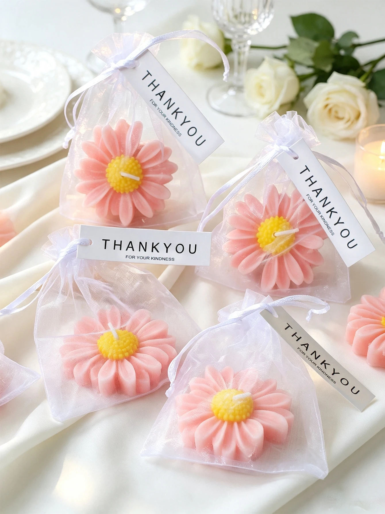 10 pieces per set, a set of 10 white daisy fragrance candle gift bags, mini flower candles, adult gift for occasions, suitable f