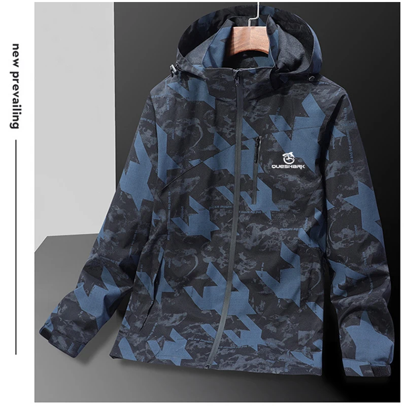 QUESHARK Men Camouflage Reflective Waterproof Windproof Softshell Camping Hiking Jacket Spring Autumn Trekking Windbreaker Coat