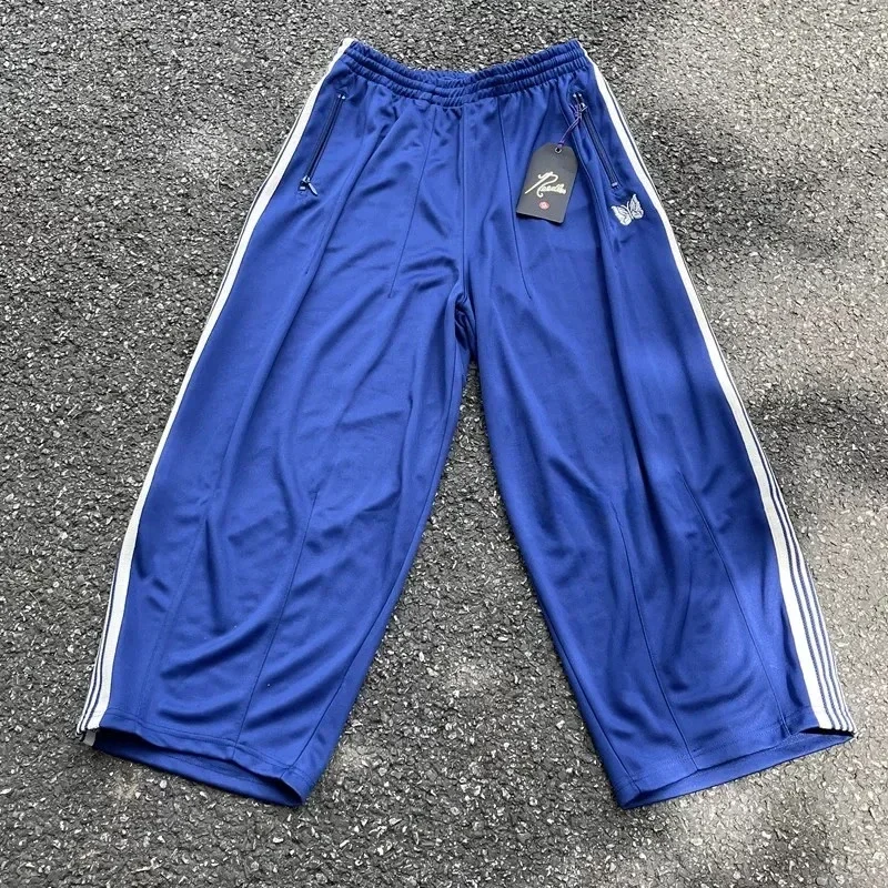 25ss bordado de mariposa AWGE pantalones de pierna ancha azules hombres mujeres 1:1 pantalones casuales a rayas Jogger pantalones con cordón para hombre