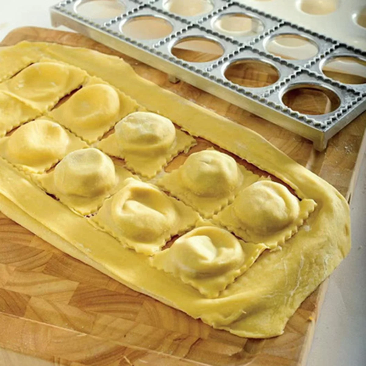 ABKM Italian Pasta Mold Ravioli Tray Plate Pin Square Edges Frame for Perfect Attachment and Shape Large Ravioli Maker