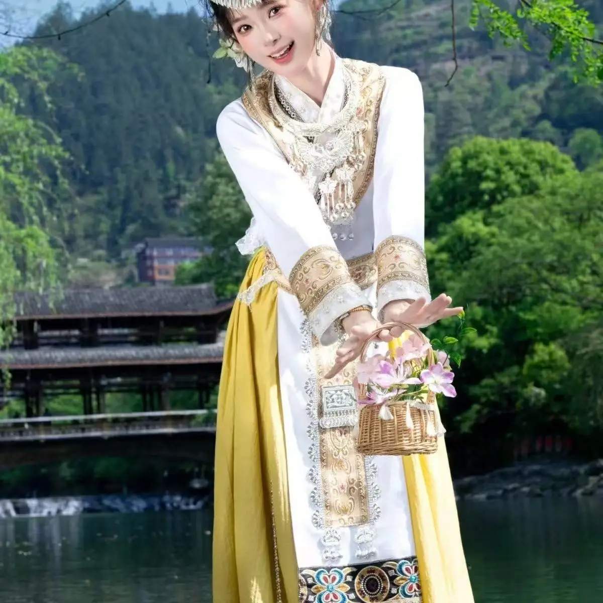 Nuovo Costume Hmong Primaverile, Abiti Tradizionali Cinesi Ricamati per Donne, Stile Nazionale Miaojiang, Abiti per Spettacoli Teatrali per Ragazze Han