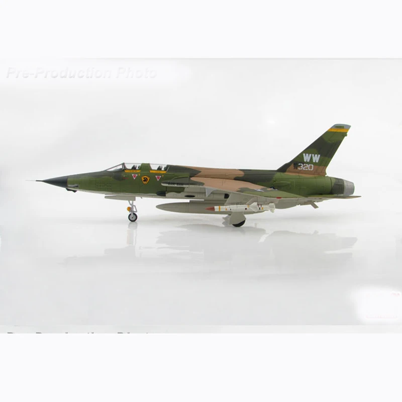 

Die cast US F-105G fighter jet militarized combat 1:72 ratio alloy and plastic simulated men's gift