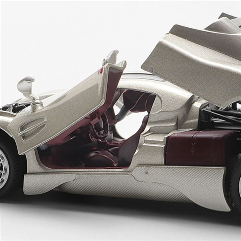 1:32 Pagani Utopia Alloy Sports Car Model Diecasts Metal Racing Car Vehicles Model Sound and Light Simulation Childrens Toy Gif