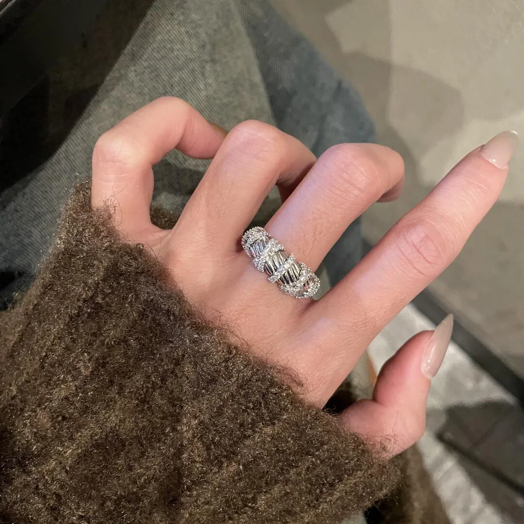 Fashion hip-hop style inlay diamonds thread winding  rings for women adjustable light luxury elegant ring party jewelry gifts