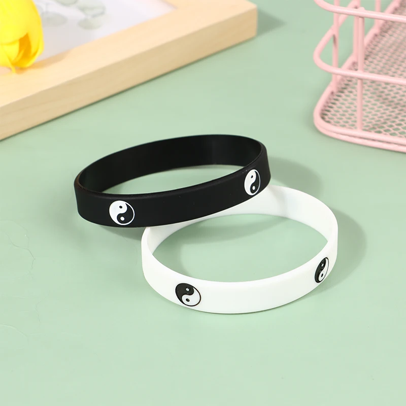 1Pc Cool Tai Chi Silicone Wristband Black White Color Sports Silicone Bracelets Wristband Bangle Fashion Jewelry Gifts