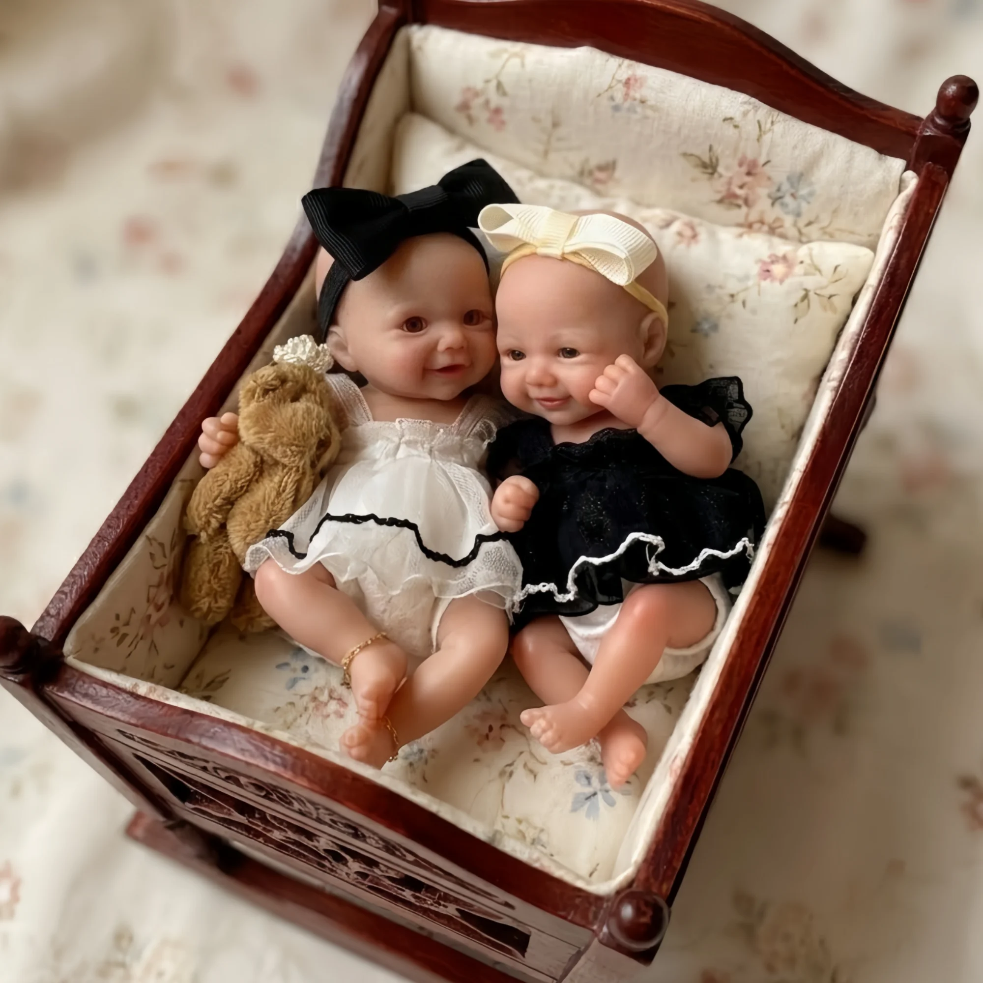 OtardDolls--1PCS/15cm Mini Cuddly Solid bebe reborn de silicona Girl Dolls With Painted Skin Soft Touch Washable Newborn Dolls