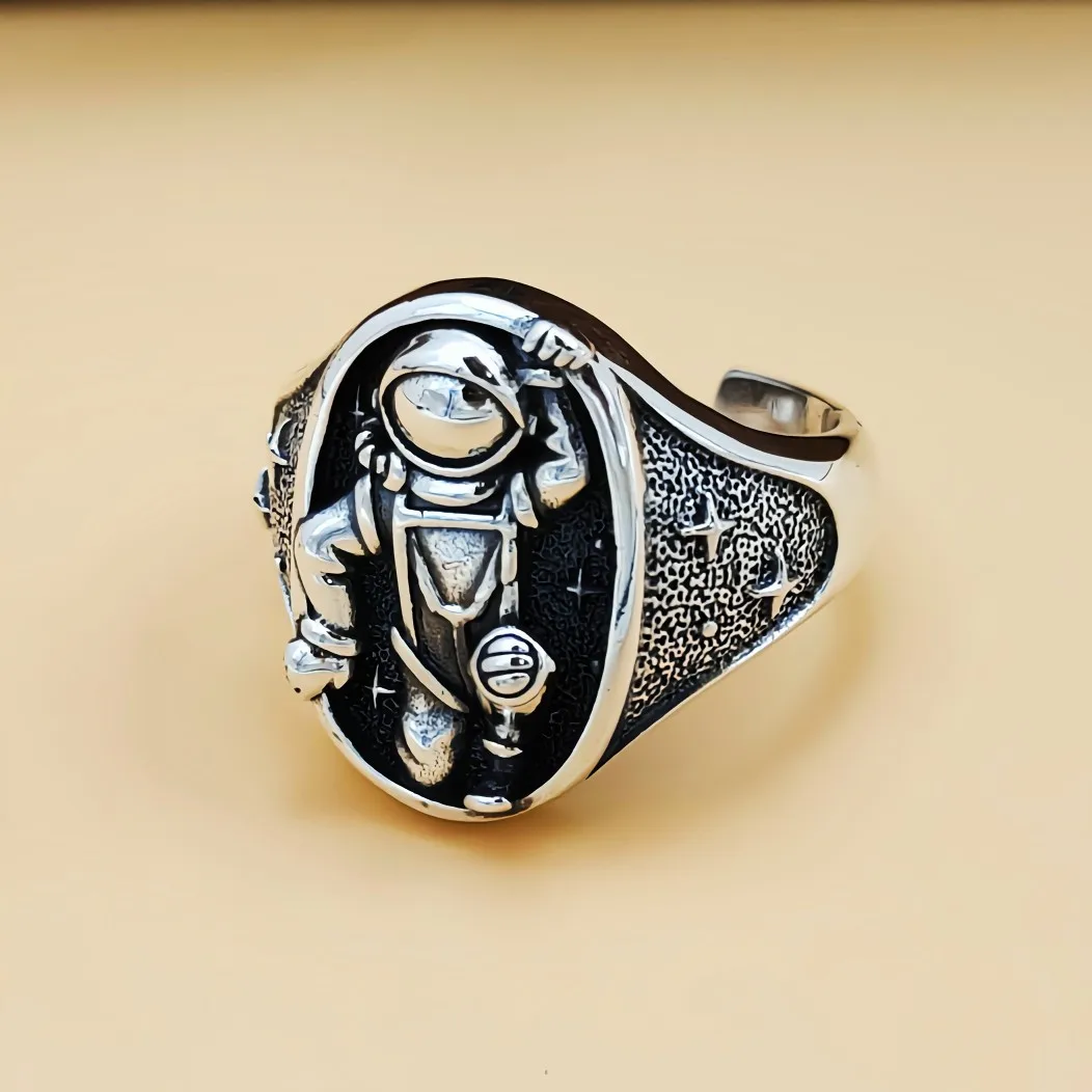 

S925 silver men's hip hop thai silver personalized gypsophila sky astronaut astronaut ring index finger