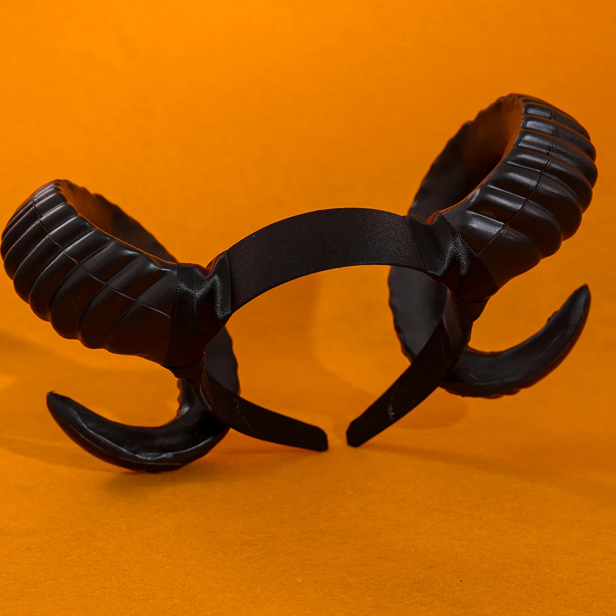 أسود الأغنام القرن هالوين خوذة القرن عقال كوس حزب الظلام نمط للنساء إكسسوارات الشعر