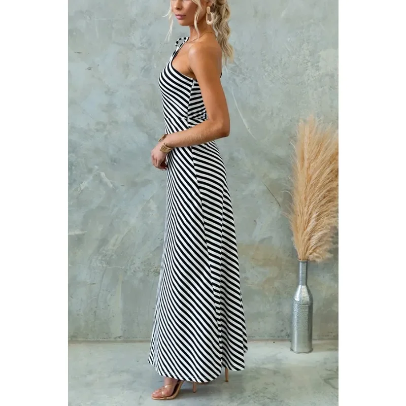 فستان كاجوال عصري مخطط بقصة ضيقة بكتف واحد وأربطة للنساء في ربيع وصيف 2025، فستان طويل جديد بدون أكمام