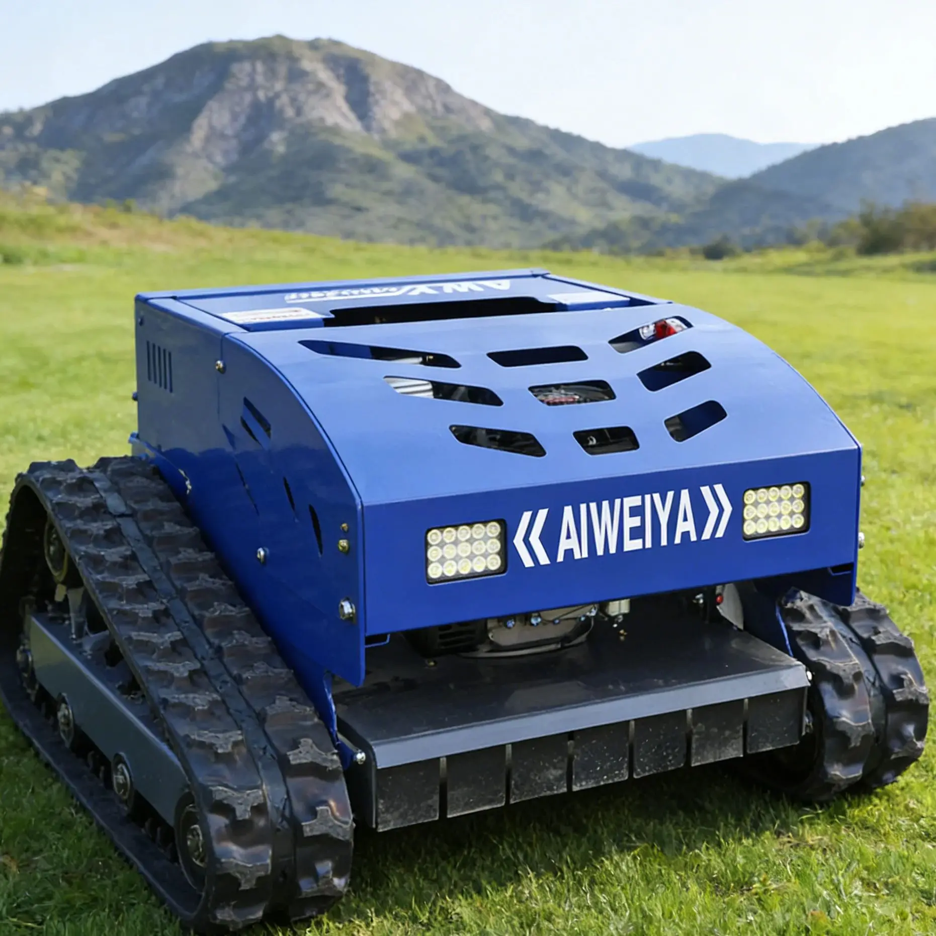 

Customized Energy Saving Remote Control Lawn Mower Continuous Working For Garden Lawn Farm Large Green Space Trimming