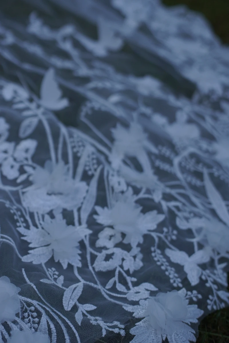 우아한 3D 레이스 웨딩 베일, 길이 3미터, 폭 1.5미터, 단층 화이트/아이보리 브라이덜 베일 (빗 포함) 웨딩 액세서리