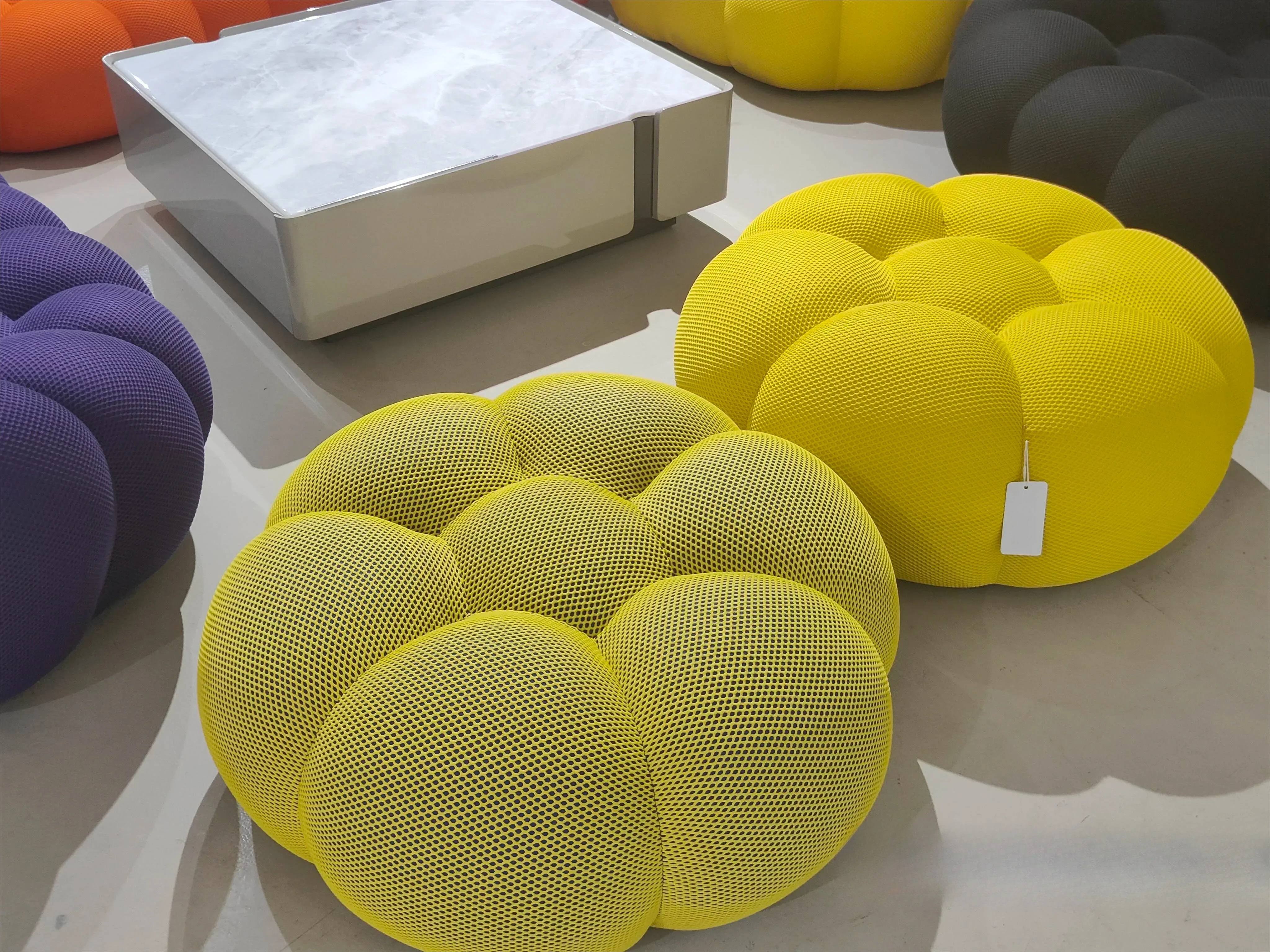 MANBAS Contemporary Cloud-Shaped Sofa Modular Cloth Football Couch Fabric Curved Designer Sofa Set for Living Room or Office