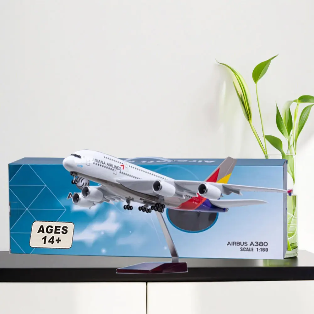 

Aircraft model 1:160 scale A380 Asiana Airlines aircraft model cast resin aircraft with Light and Wheels Airlines fan gift colle