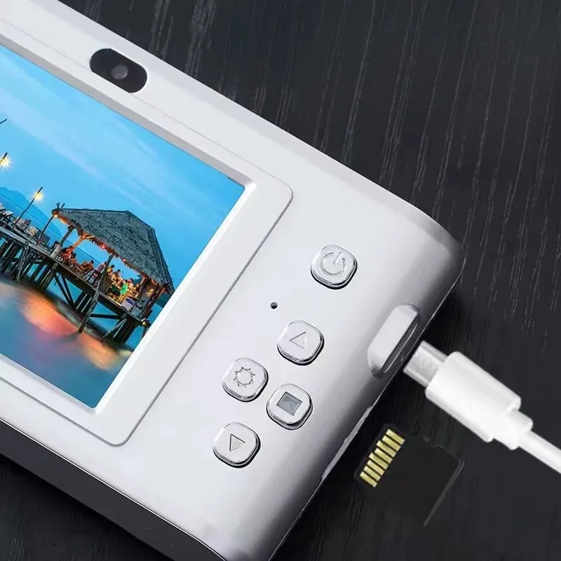 Cámara Digital HD de 50 Megapíxeles con Pantalla de 2.4 Pulgadas, Cámara Retro Mini para Selfies, Viajes y Fotografía 4K, Ideal para Niños y Principiantes