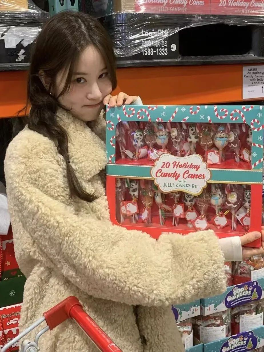 معطف كوري منفوش للنساء ملابس خارجية شتوية ناعمة حلوة ذات طابع رئيسي وياقة مقلوبة Plu Jaet Fem 2025 #4