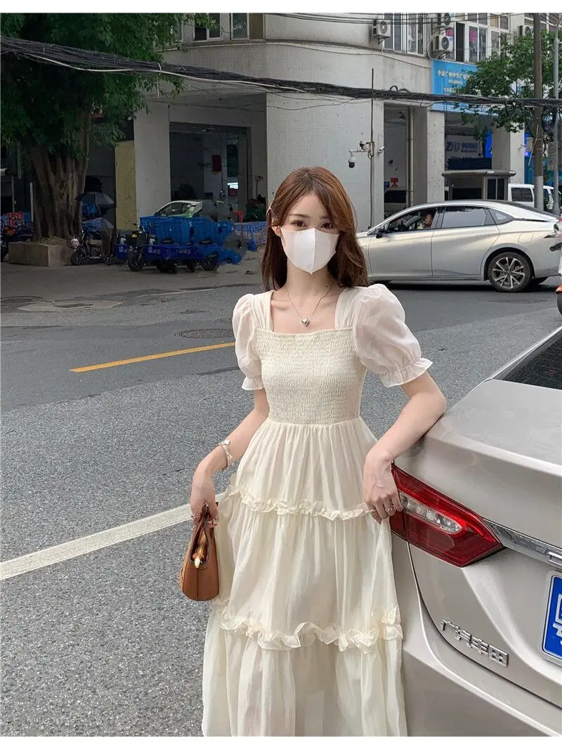 Estilo francês recortado pescoço quadrado manga curta feminino verão 2025 novo vestido maxi em camadas estilo férias