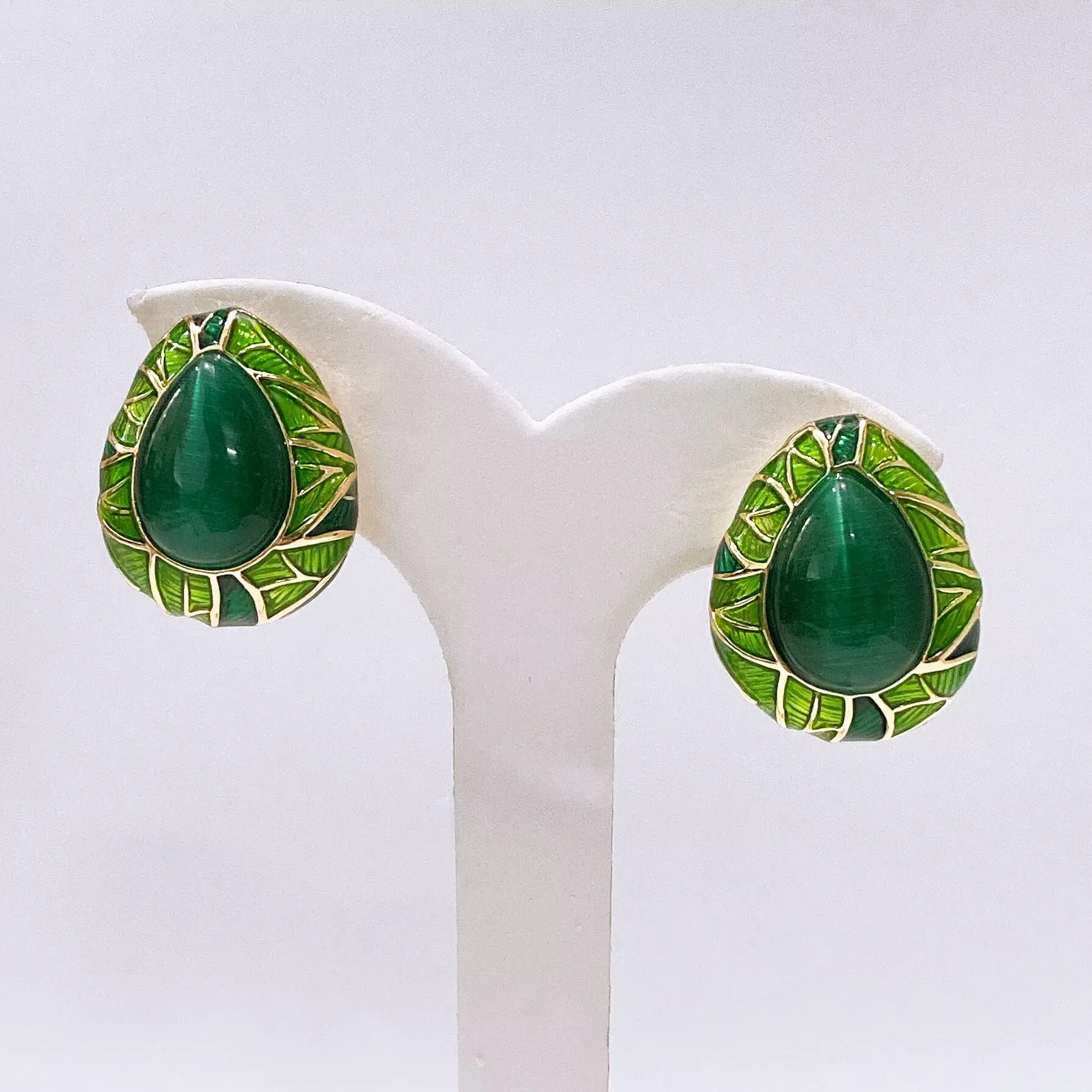 Elegant Gold-Tone Teardrop Women Earrings Lush Green Cabochon with Leaf Enamel Detailing Vintage Artisan Style for Evening Glam