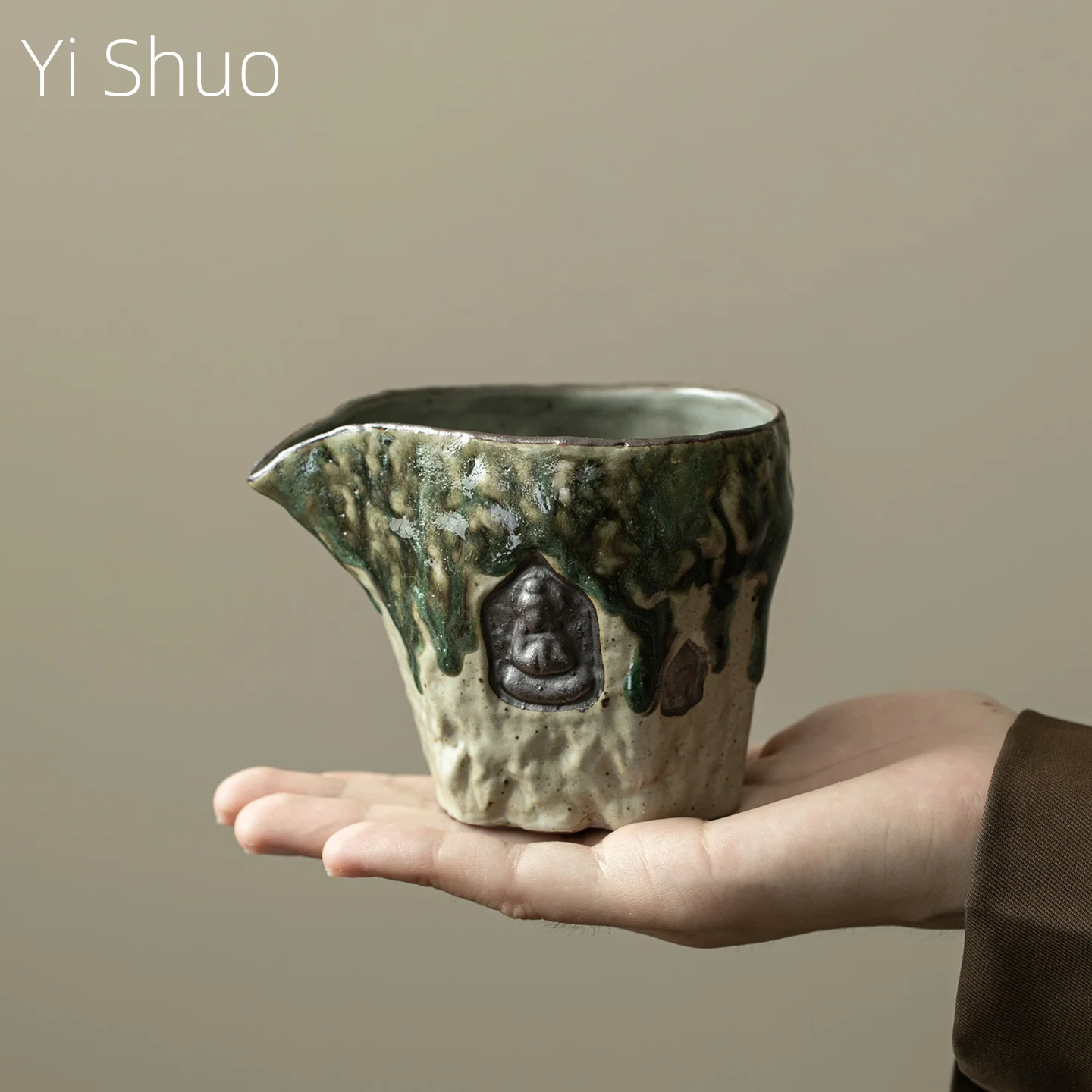 

Wudao Coarse Pottery Creative Gongdao Cup Ceramic Tea Divider Xiangyun Tea Sea Kung Fu Tea Set