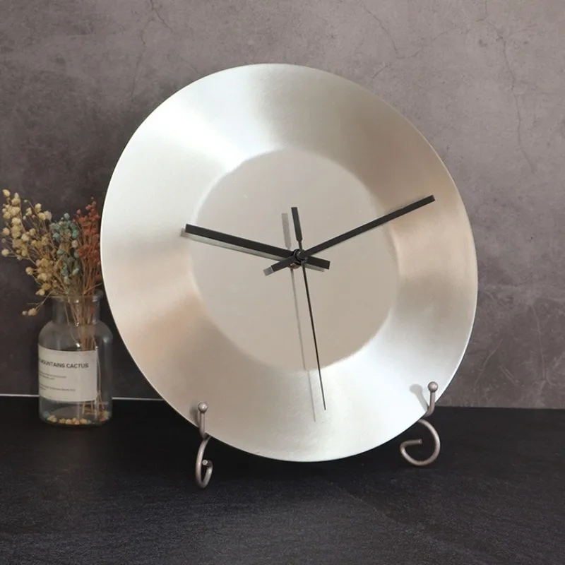 Metal Round Wall Clock Creative CD Design Nordic Noiseless Wall Clocks Elegant Luxury Room Decoration Watches Home Decoration