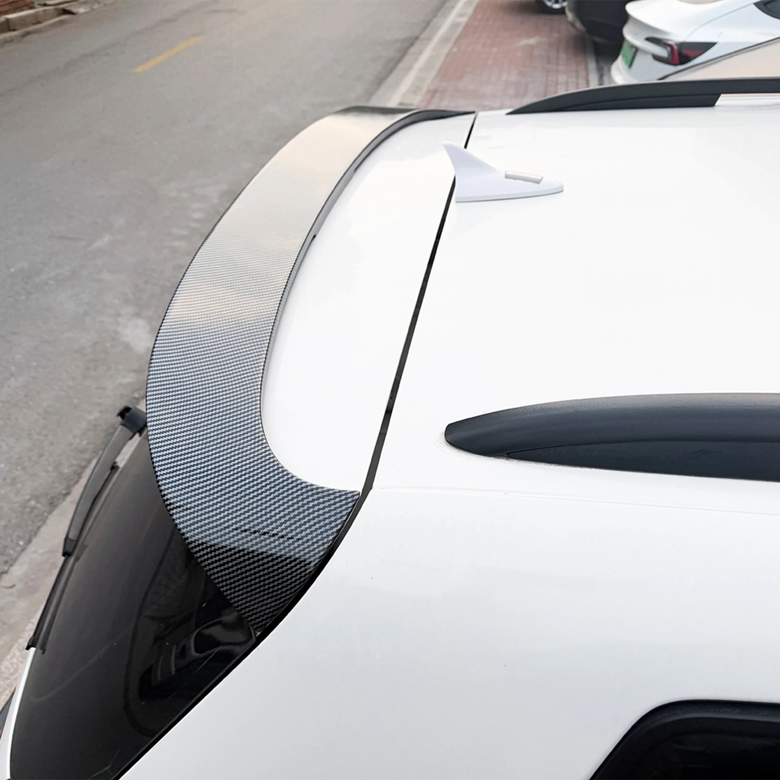

Carbon Fiber Look/Gloss Black Rear Roof Spoiler Wing Tailgate Trunk Upper Splitter Lip For 2007-2016 Volkswagen VW Tiguan MK1