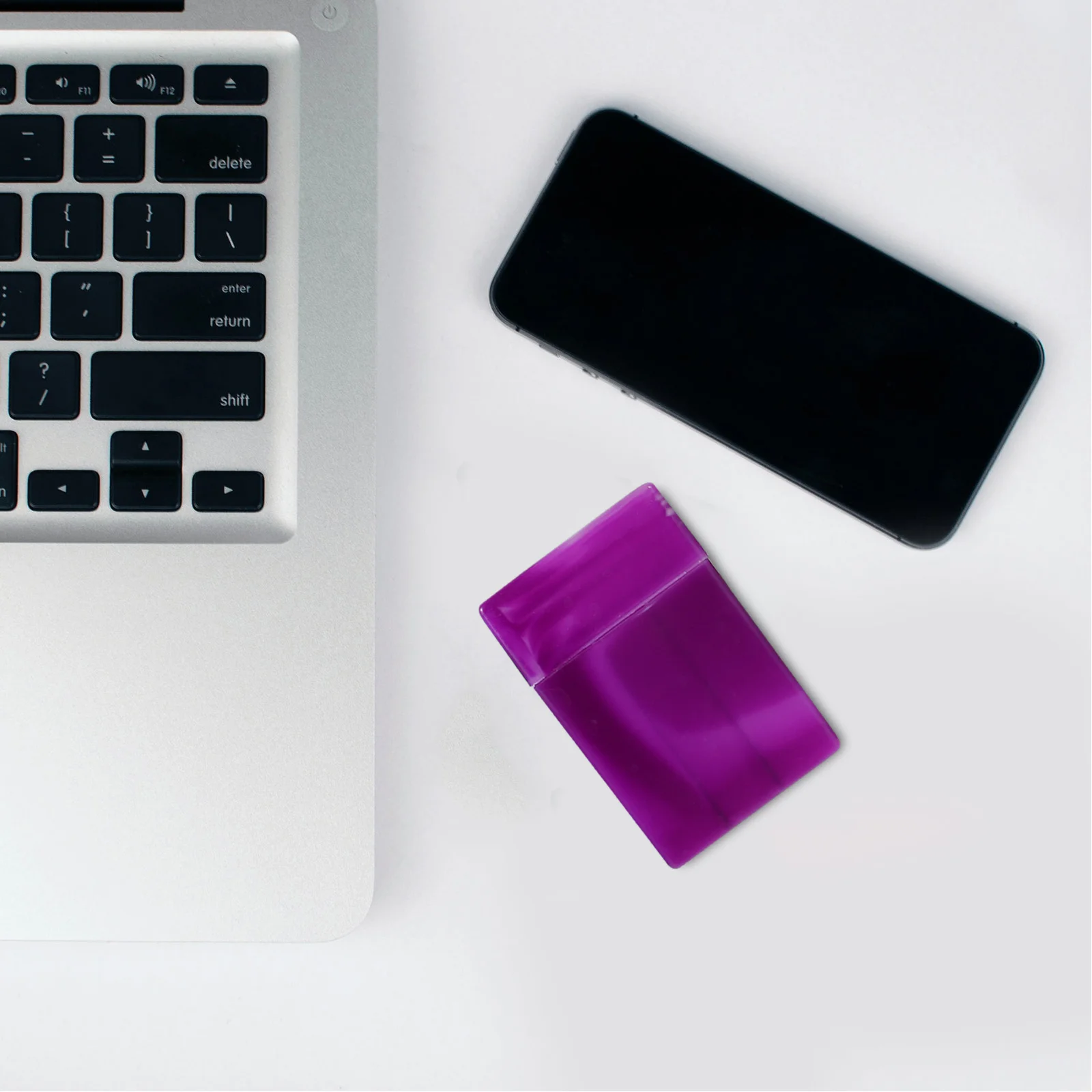 

4pcs Portable Plastic Cigarette Case Flip Cover Smoke Box Organizer Anti-Squeeze For Indoor Outdoor Use Pocket Size Lighter