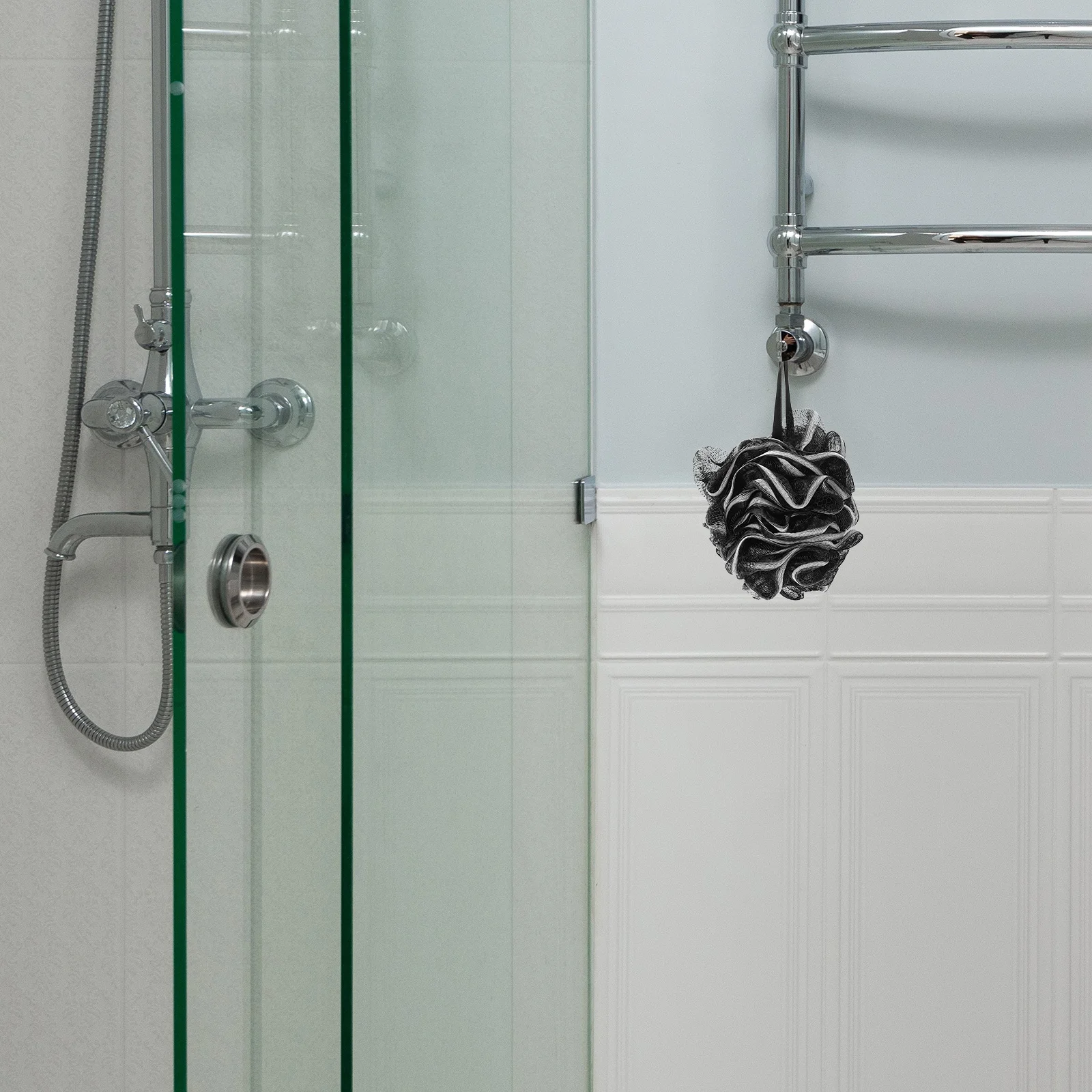 

4pcs Large Bath Ball Thick Durable Pe Nylon Exfoliating Shower Sponge Quick Dry Lanyard Design Portable Bath Loofah Sponge