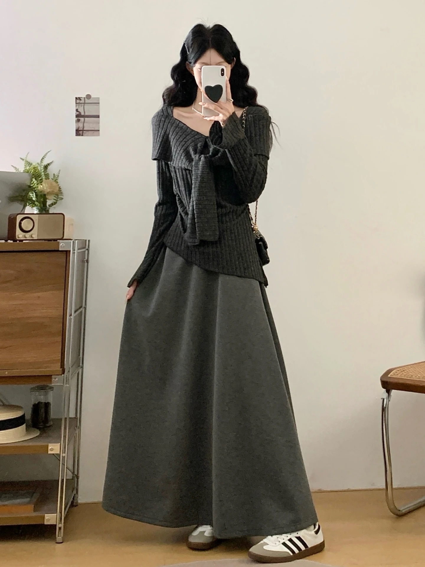 

Stylish Two-Piece Set for Women Spring Autumn plus Size Knitted Top And Midi Skirt Ensemble High Waist V-Neck Long Sleeve