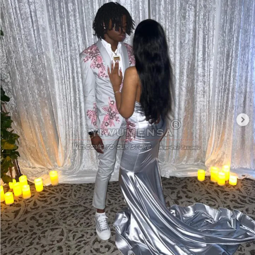 

Grey Suits Men For Wedding With Pink Beaded Appliques Prom Blazer Custom Made Single Breasted Jacket Pants 2 Pieces Groom Tuxedo