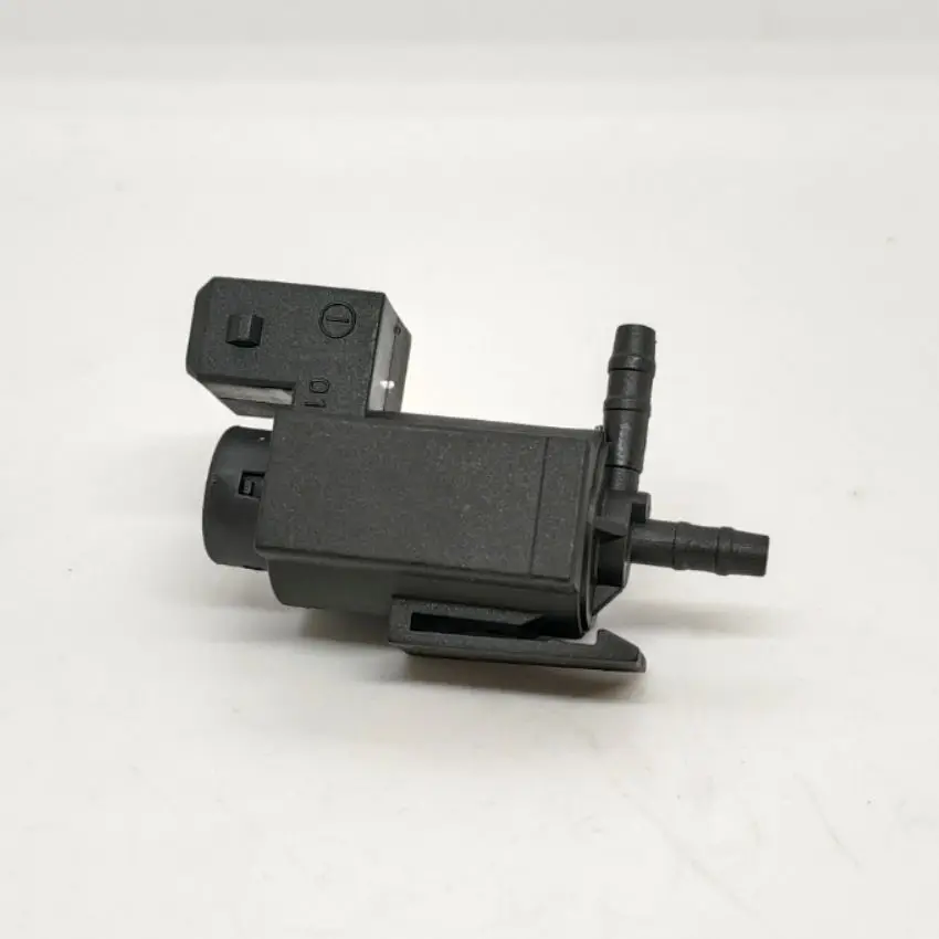 7810831 70231800 Air Bypass Solenoid Valve Fit For 550i 650i 328d M5 M6 X3 X4 X5 1742712 72234100