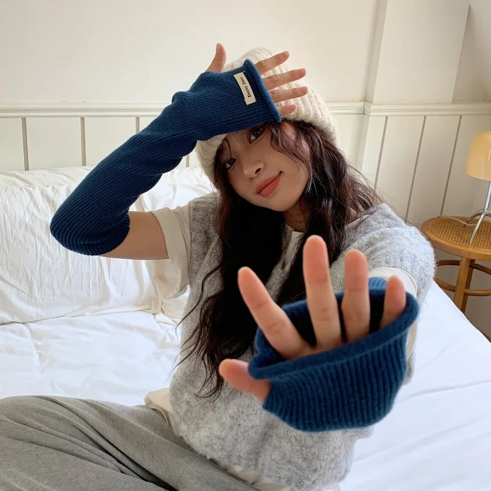 韓国スタイルニット暖かい袖穴あきソリッドカラーウールアームグローブスイートスパイシーガールロングフィンガーレススリーブストリートウェア