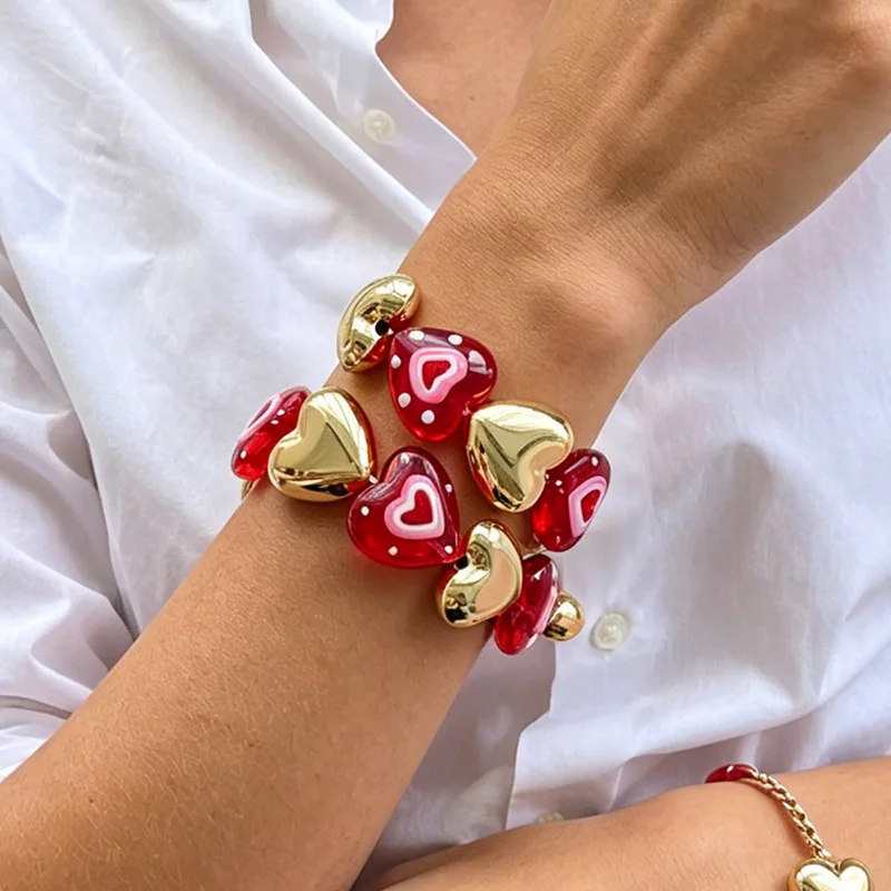 Vintage Red Heart Beaded Bracelet for Women, Enamel Love Heart & Gold Metal Bead Stretch Bracelet, Y2K Cute Stackable Hand Jewel
