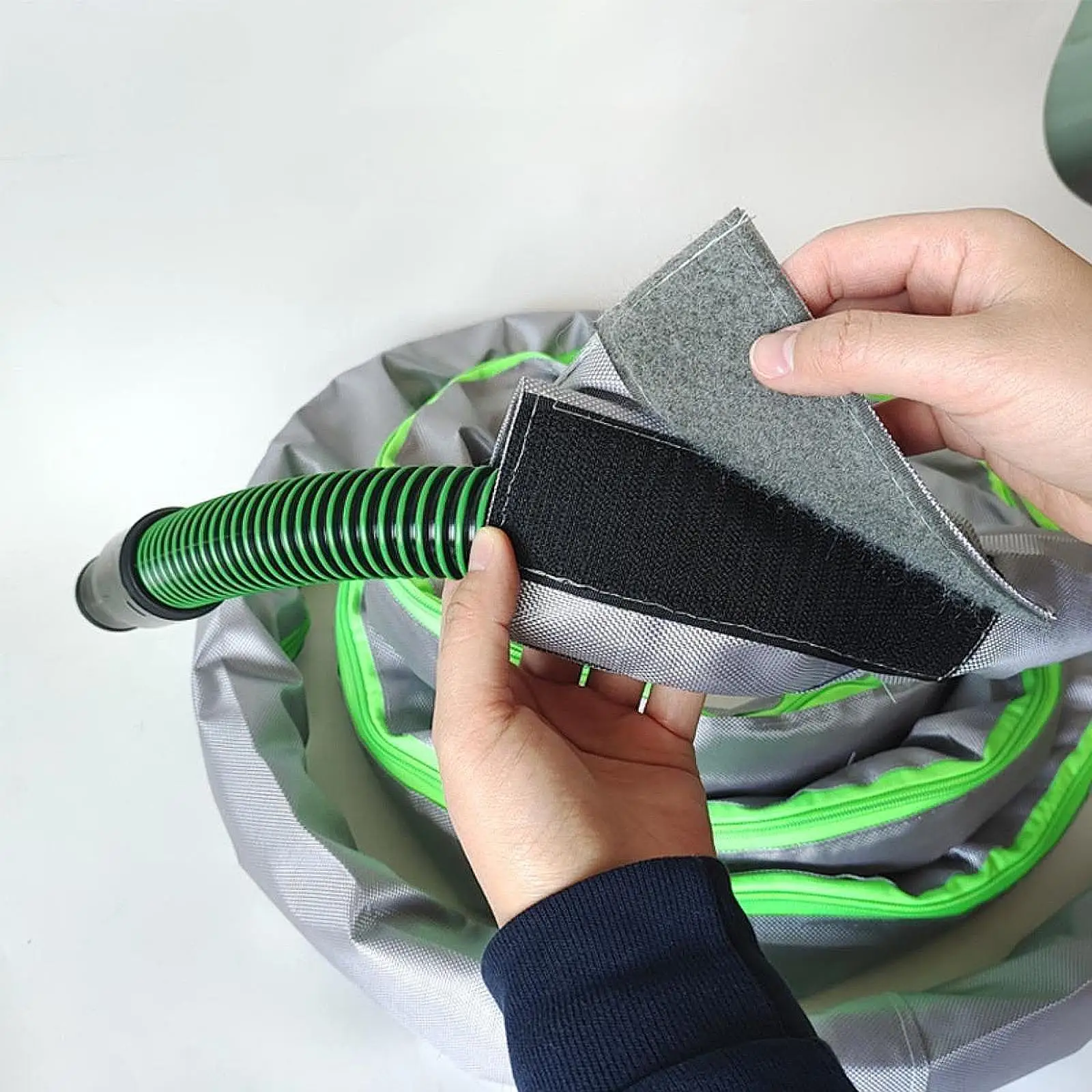 

Dust Extractor Hose Sleeve 2 in 1 with Zipper Vacuum Cleaner Hose Tube Cover