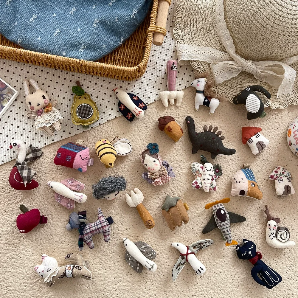 

Fabric Hair Clips for Girls Handmade Cartoon Hairpins Baby Side Clip Newborn Hair Accessories Kids Hair Holder Photography Props