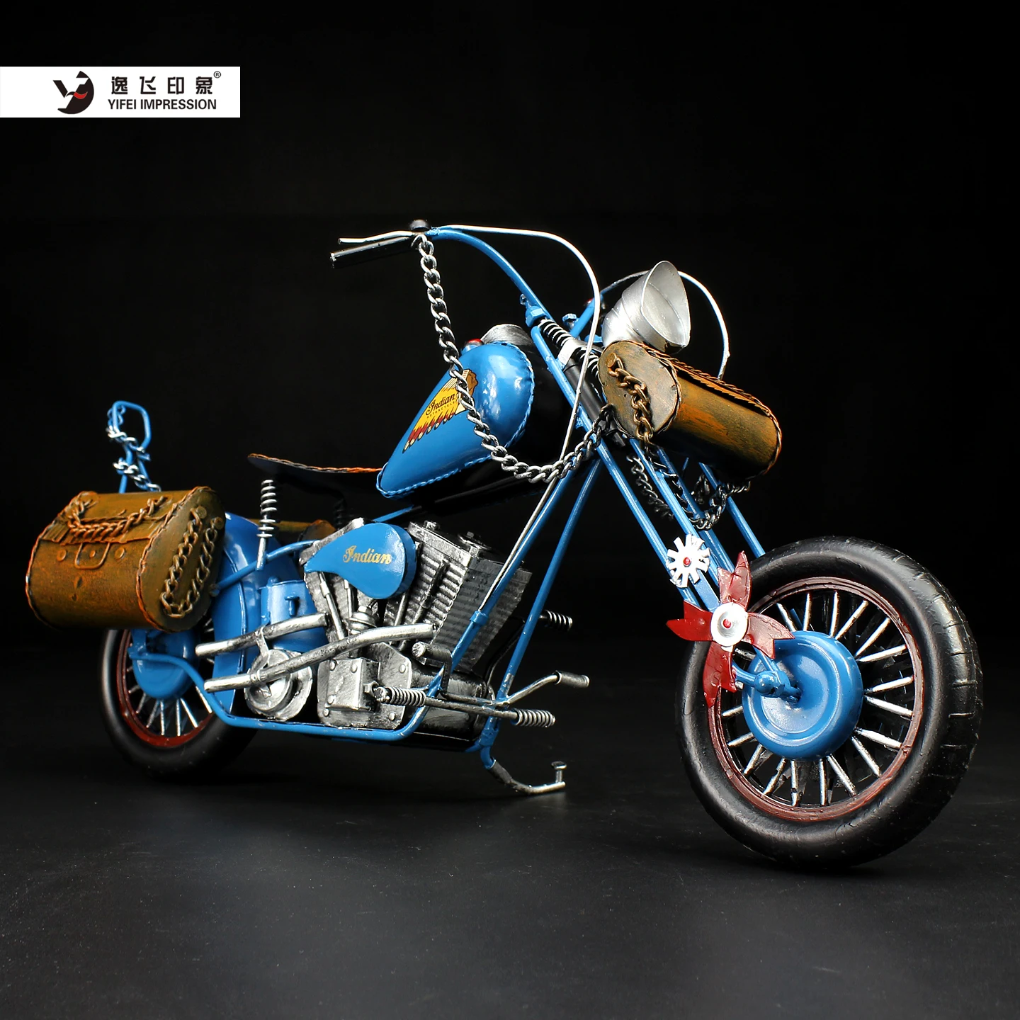 

1/6 Scale Metal Motorcycle Model Vintage Handmade Iron Art Decoration Ideal for Home Decor And Action Doll Scene Arrangement