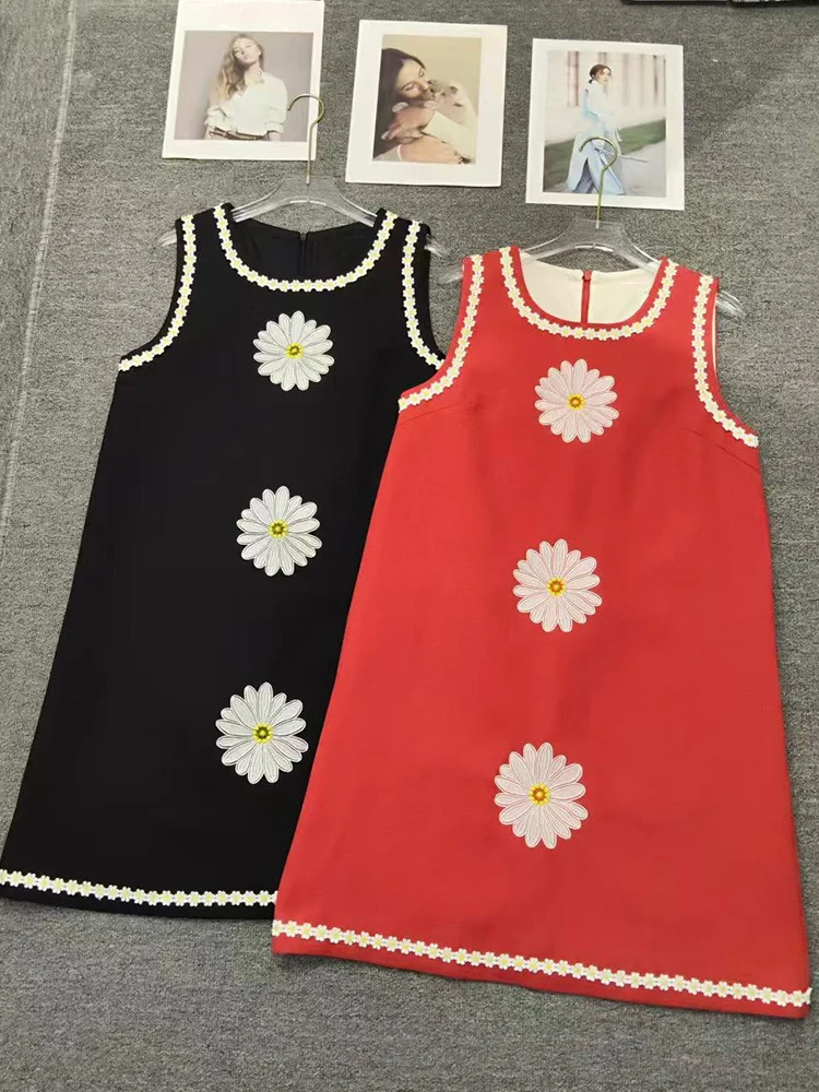 Designer Retro Colorblock Lace Embroidered Flowers Straight Dress 2026 Summer Women's Fashion Sleeveless A-Line Tank Top
