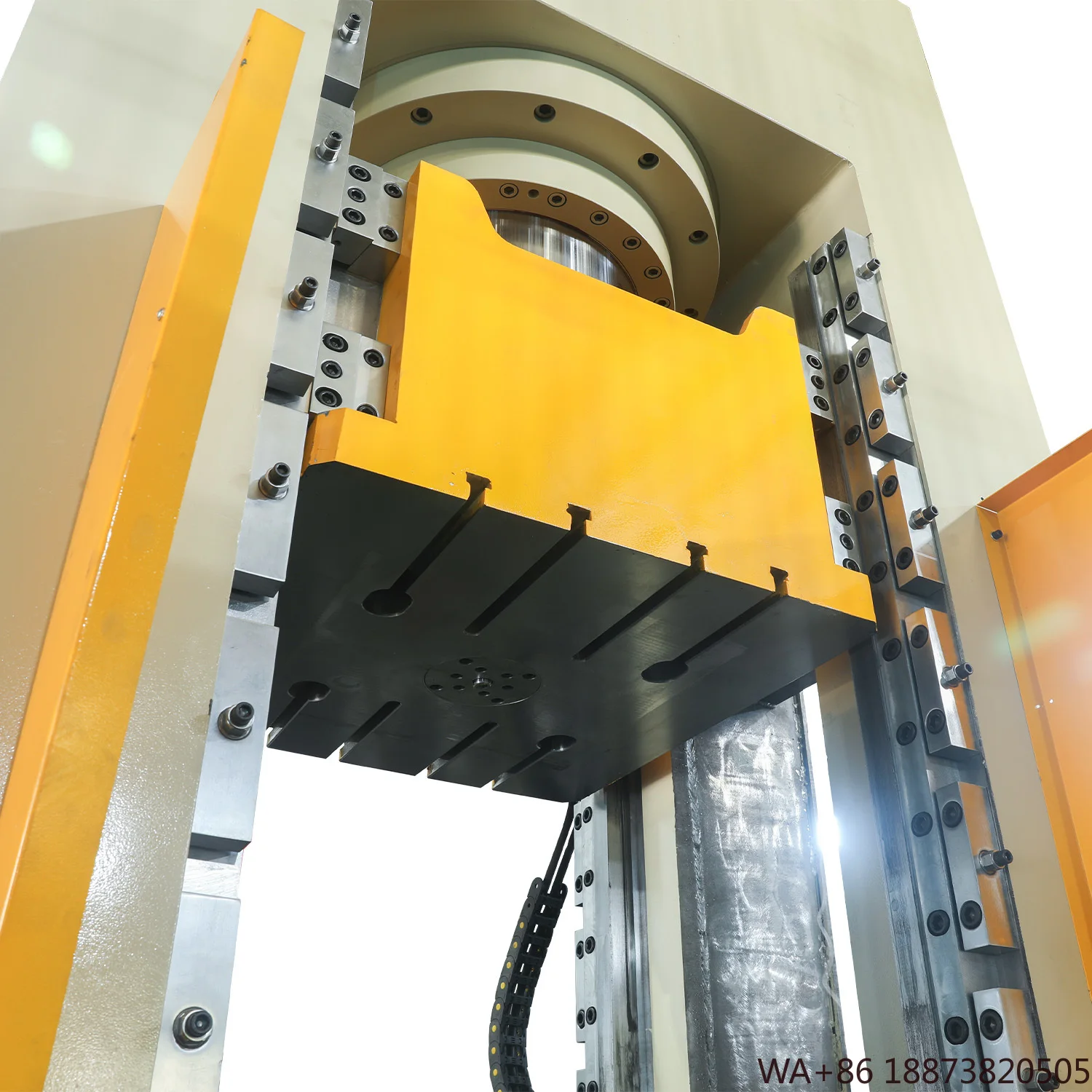 تصنيع آلة الضغط الهيدروليكي المؤازرة 2000T للنباتات لتزوير الباردة الدافئة لـ #4