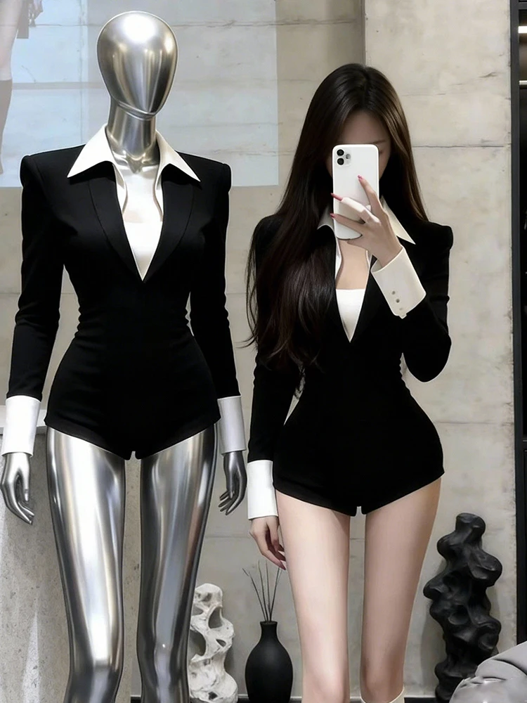 American Style Hot Girl V-Neck T-Shirt And Shorts Set Women's Fashion Slimming Black Top And High Waist Bottoms Two-Piece Suit