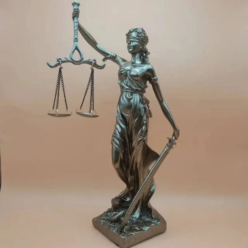 European vintage Statue of the Goddess of Justice and equity Home Room decoration Office law firm decoration