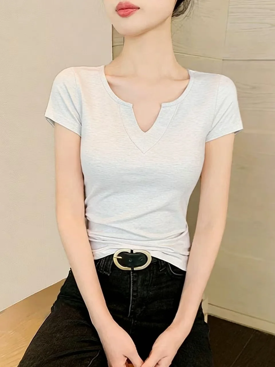 Slim Fit Short Sleeve T-Shirt 95 Cotton Low Neck V Neck Basic Shirt Weight Loss Effect All Match Summer Top for plus Size Women
