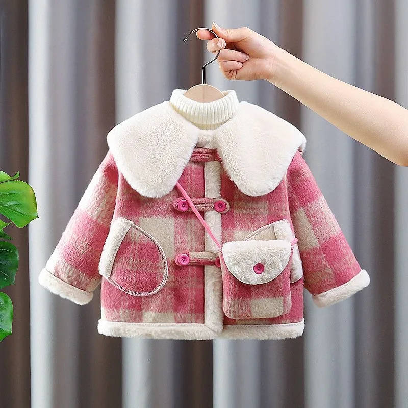 

2024 new girl's thick coat autumn and winter clothing foreign Korean woolen coat plus cashmere girl's coat cute 90-130cm