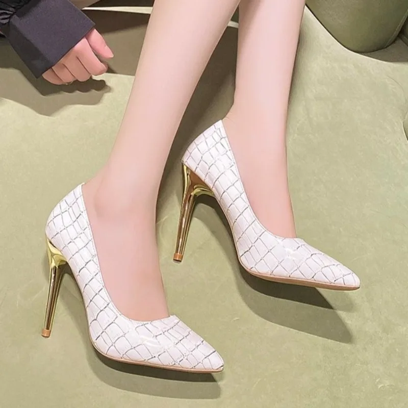 Stilvolle Karierte High Heels Französische Spitze Damen Modische Elegante Partyschuhe Sommer Herbst Frühling