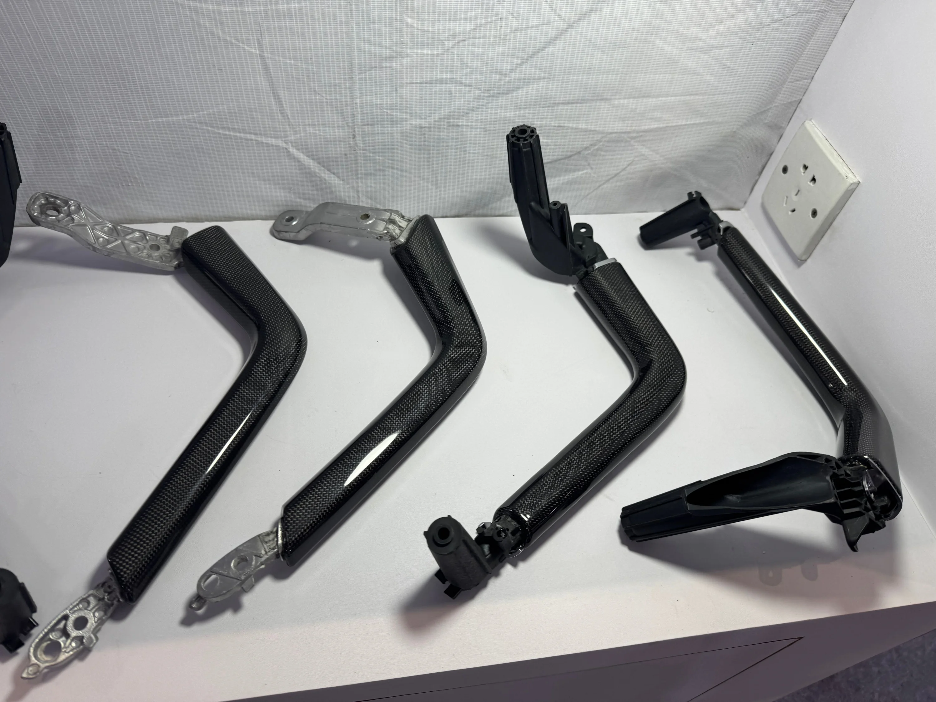 Hot Selling Real Dry Carbon Fiber Car Interior Handle Cover Car Interior For Porsche For Cayenne 9Y0