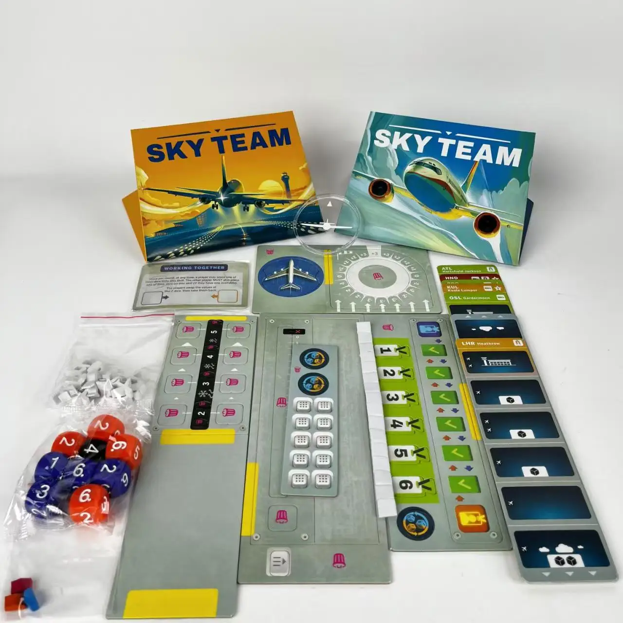 Scorpion Masqu é Sky Team | Cooperative Dice Game | Suitable for children aged 14 and above | 2 players | 20 minutes