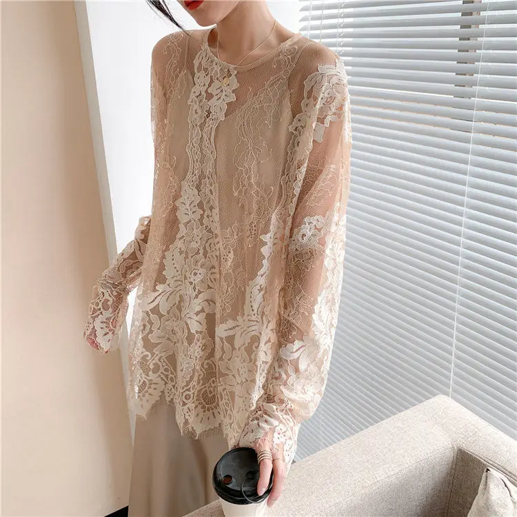 Romantic Lace Top Women\'s Long Sleeve Hollow T-shirt Shawl