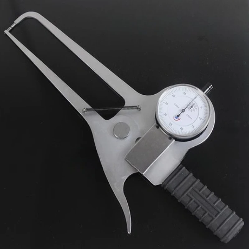 

Large span sponge thickness gauge