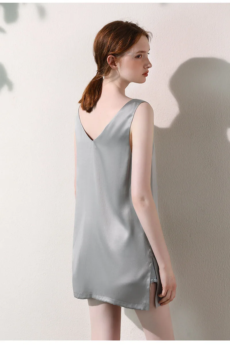 100% Silk Women's Blouse - Simple Style V-neck Casual Top - Cool and Comfortable in Summer - Smooth and Lustrous - Lightweight