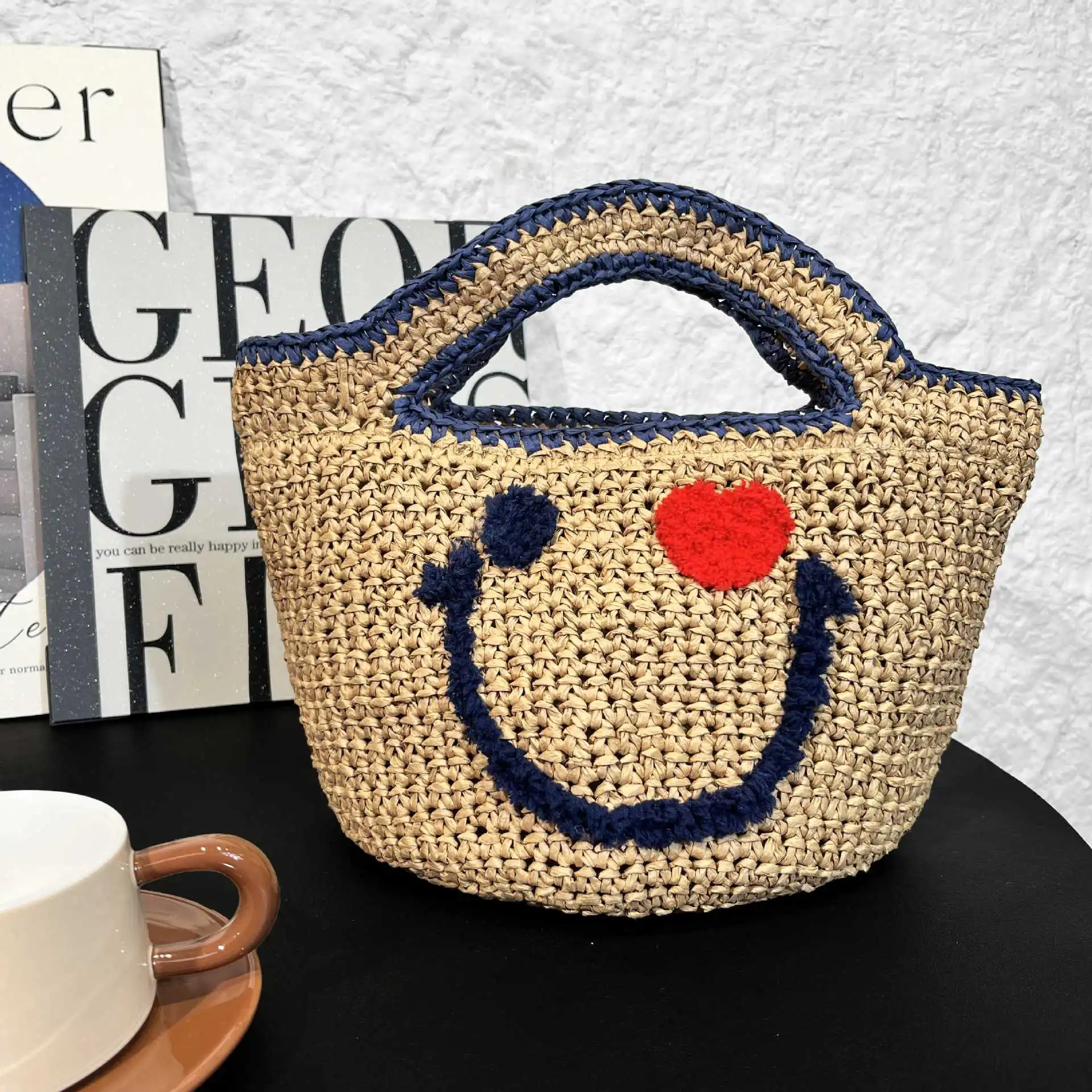 New Basket Straw Woven Handbag Cute Smiling Face Bucket Knitted Bag Summer Beach Top-Handle Totes Ladies Travel Shopping Purse