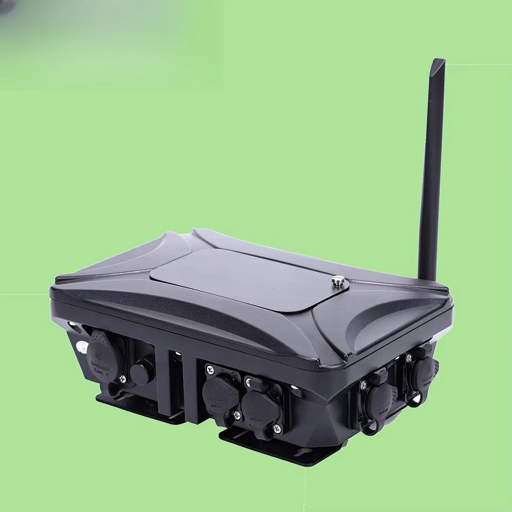 IP65 Waterproof Wireless 8 Way DMX Splitter Isolated 3Pin DMX 512 Console Optical Splitter Amplifier