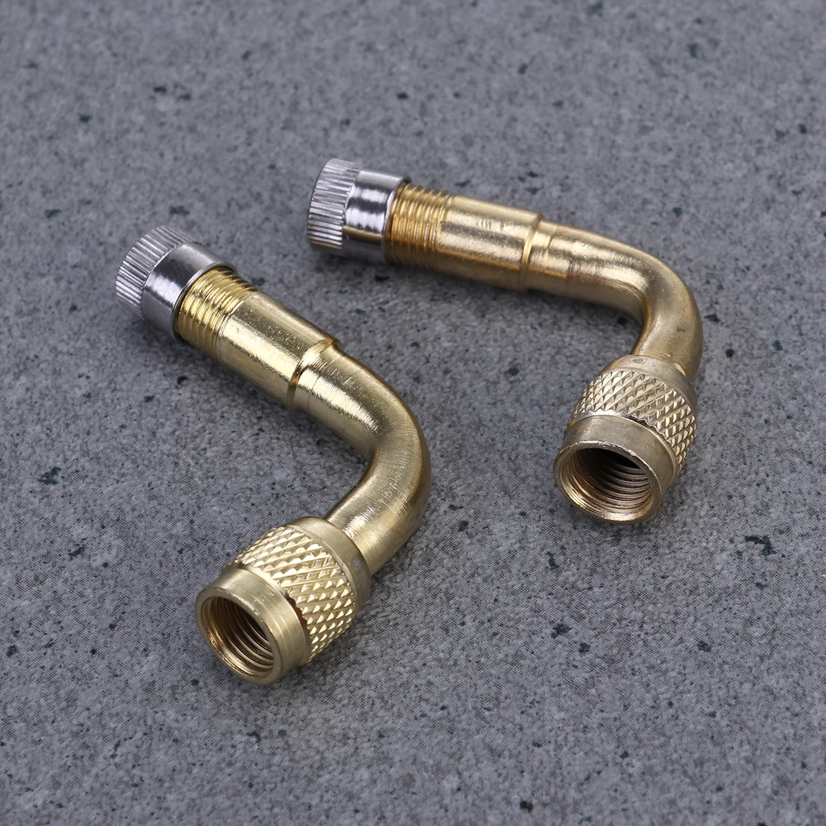 

2Pcs 90 Degree Stem Extension Adapter Excellent Sealing Capacity for Dual Tires Easy Inflation Valve
