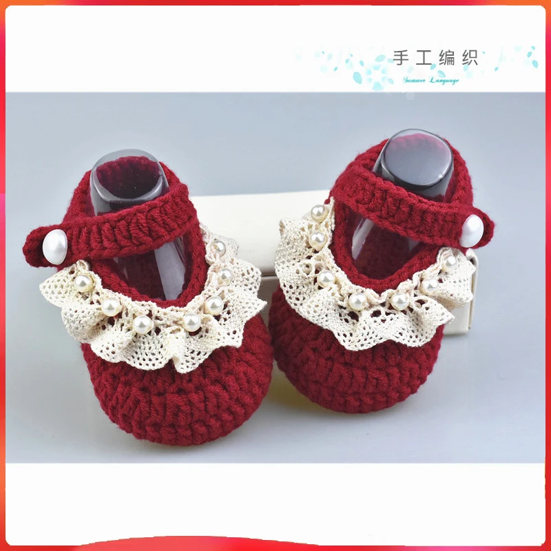 Spring and Autumn Baby Knitted Shoes, Handmade Soft soled Shoes for Newborns, Female Baby Foot Covering, Anti slip